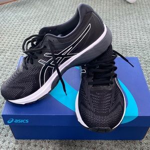 Men’s Asics GT-2000